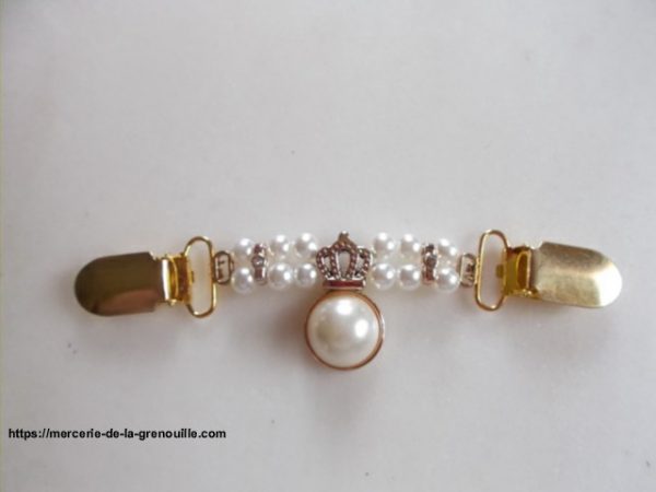 Broche clip perles et couronne