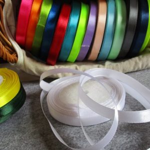 ruban satin uni 10 mm blanc