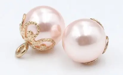 perles boutons roses à anneau